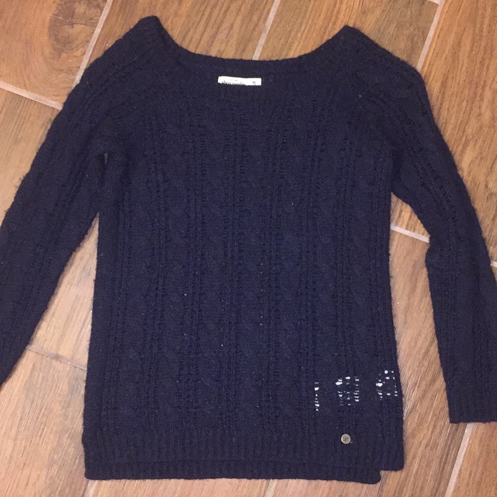 Abercrombie & Fitch Navy Fuzzy Sweater